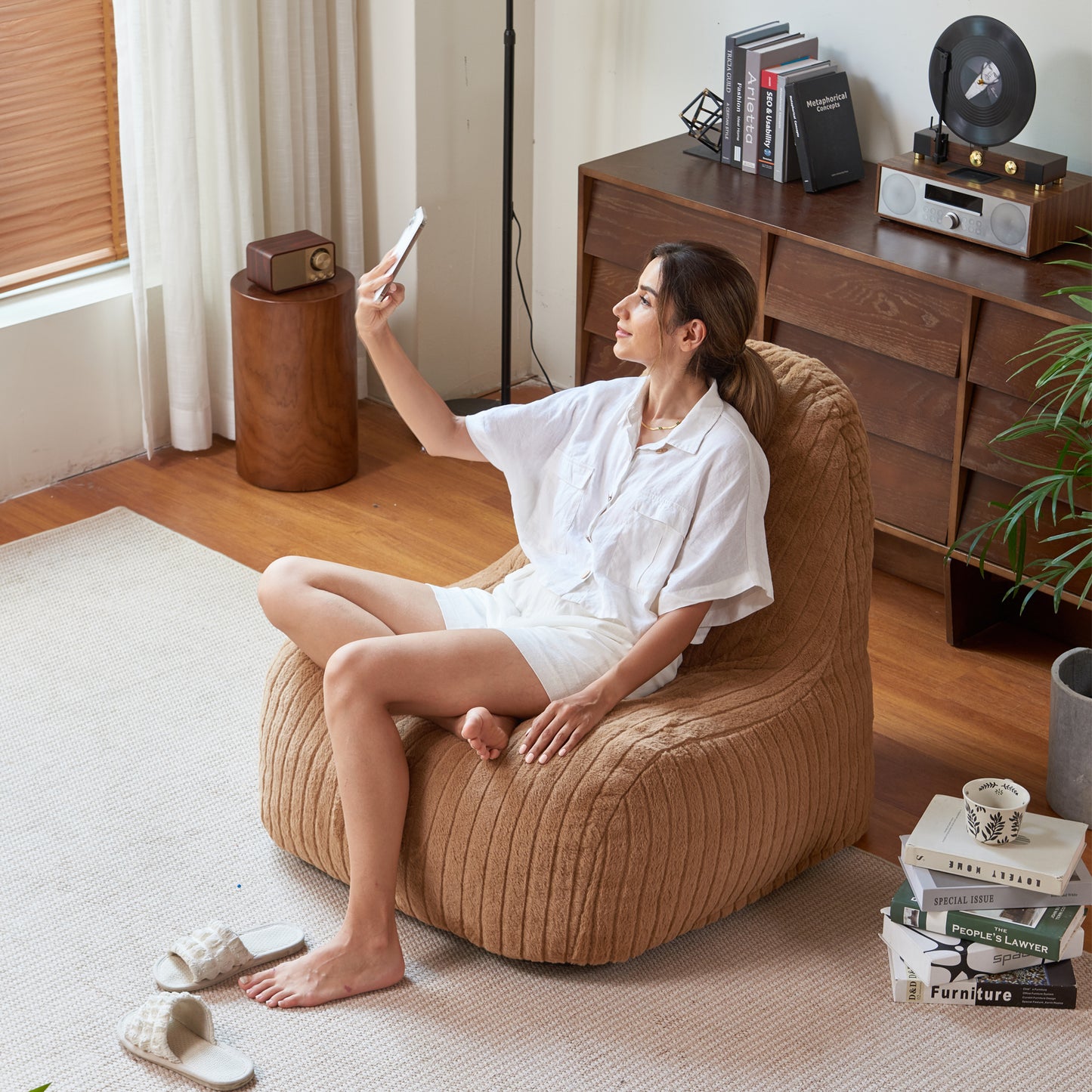Shell-Shaped Bean Bag Chair – For Adults and Kids, Available in 4 Colors